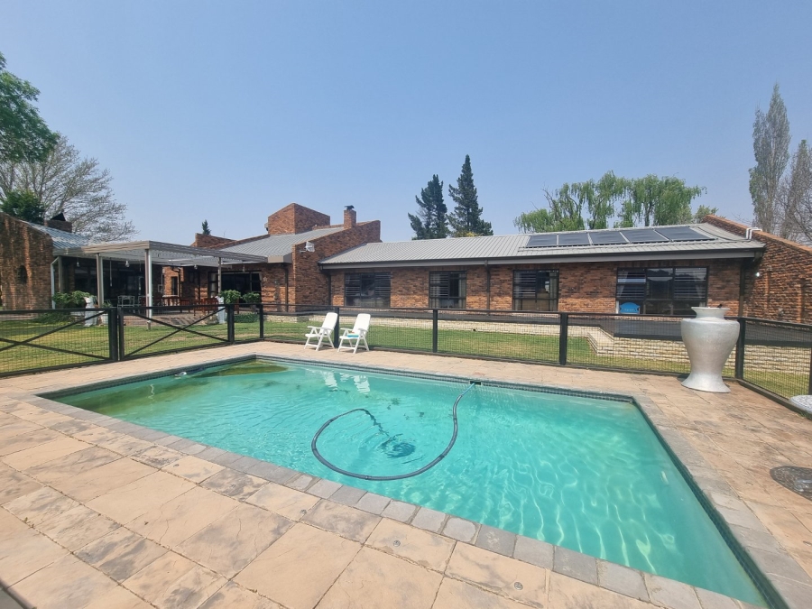 5 Bedroom Property for Sale in Bethlehem Rural Free State